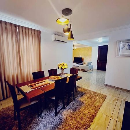 Bertha'S Court D-Plus Apartments Dzorwulu 外观 照片