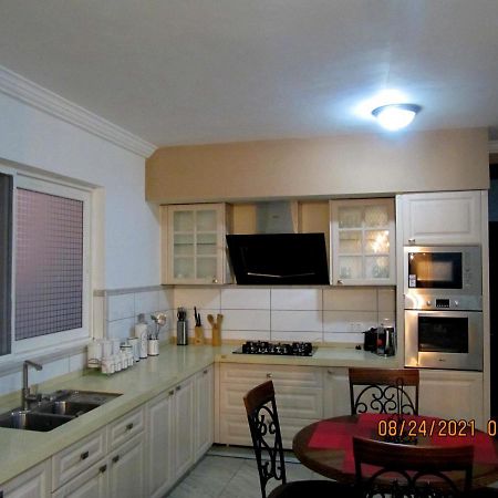 Bertha'S Court D-Plus Apartments Dzorwulu 外观 照片