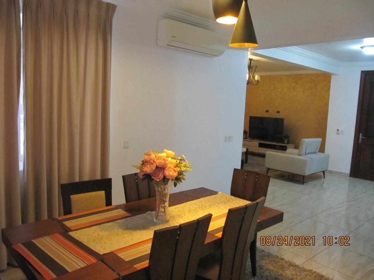 Bertha'S Court D-Plus Apartments Dzorwulu 外观 照片