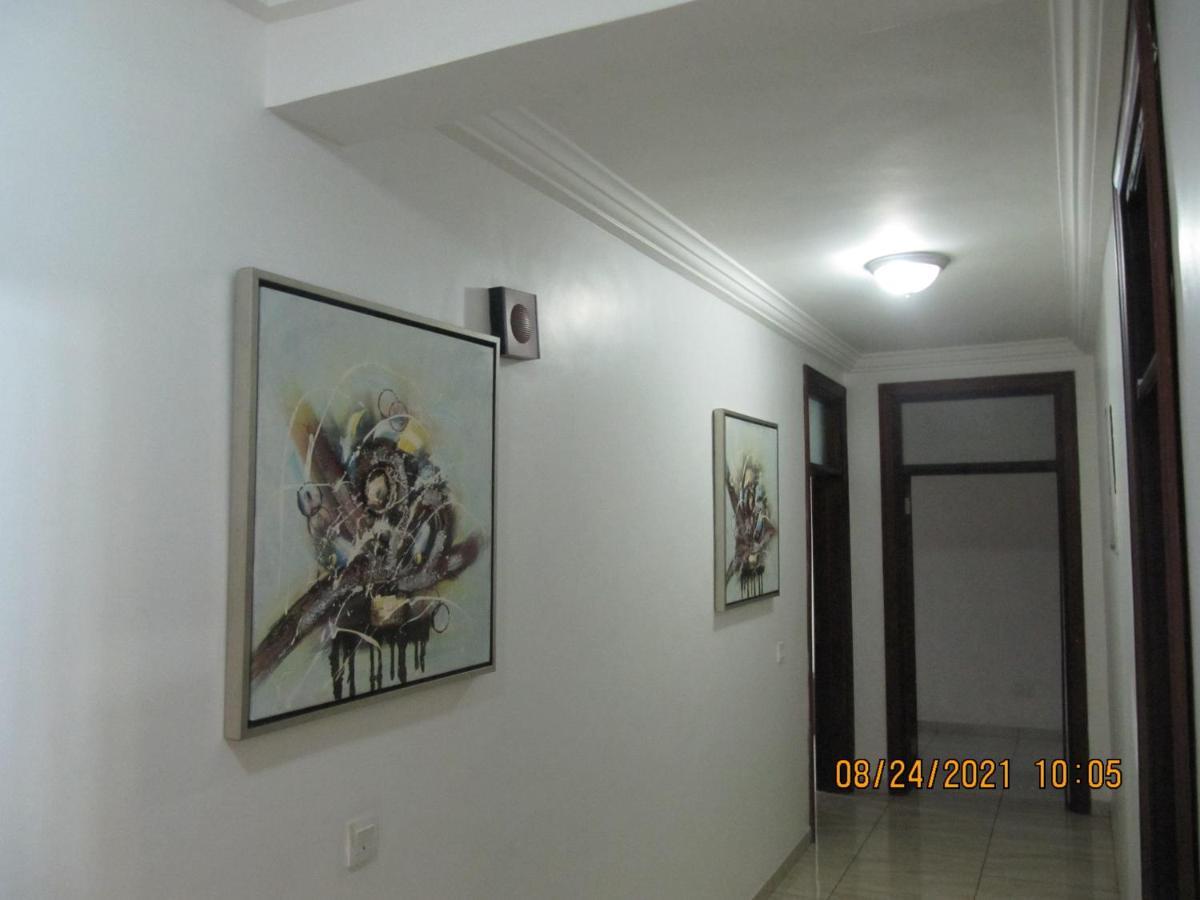 Bertha'S Court D-Plus Apartments Dzorwulu 外观 照片