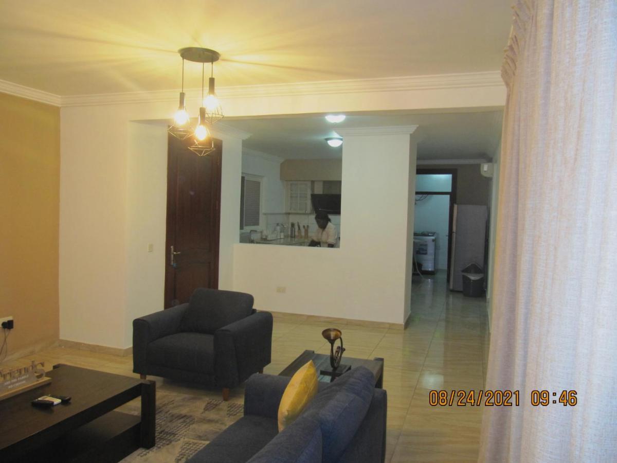 Bertha'S Court D-Plus Apartments Dzorwulu 外观 照片